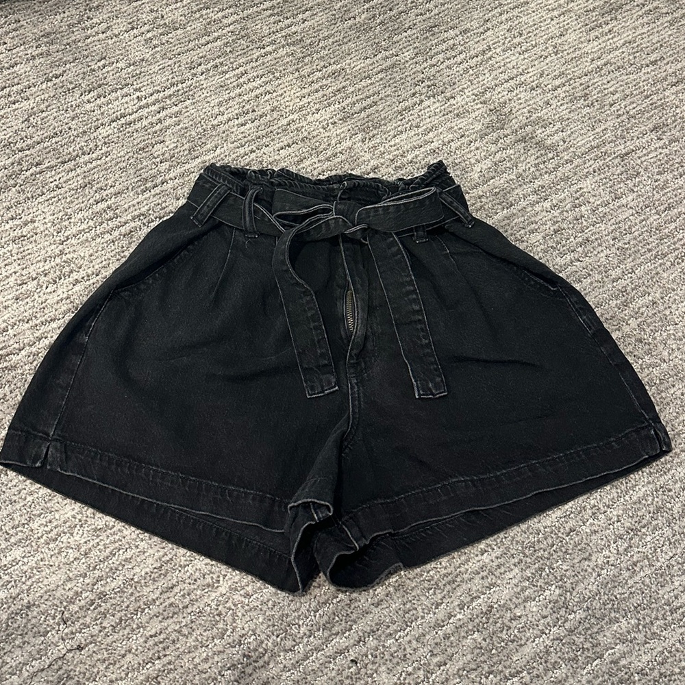 American Eagle High Waist Black Mom Shorts
